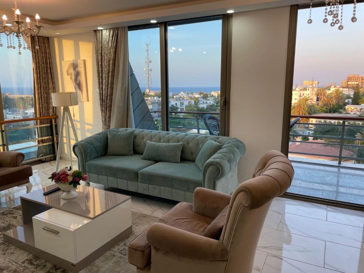 Elegant 2+1 Flat In The Heart Of Kyrenia + Wifi Appartement Buitenkant foto